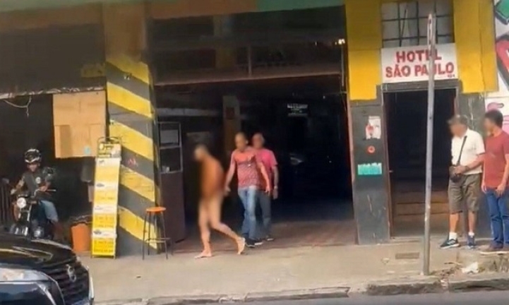 Homem sem dinheiro  expulso pelado de casa de prostituio em Belo Horizonte por no pagar programa