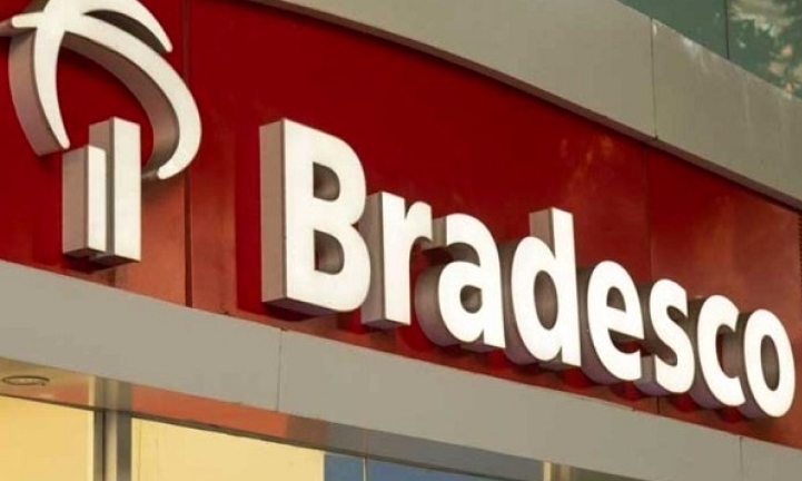 Banco Bradesco indenizará cliente por descumprimento da lei das filas em Campina Grande