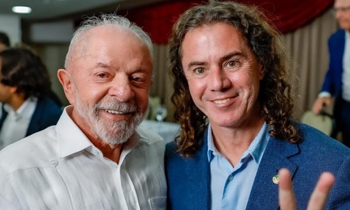 Em reuni�o convocada por Lula, Veneziano destaca pontos que devem ser observados no 2� turno