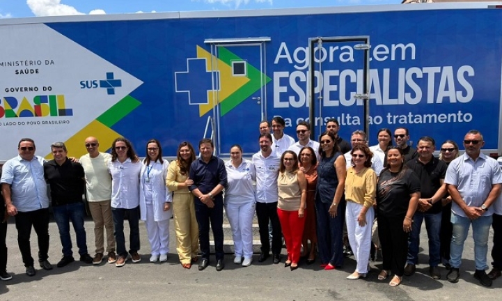 Articula��o de Veneziano com o governo Lula: Agora Tem Especialistas chega a Sousa, Pombal e S�o Bento