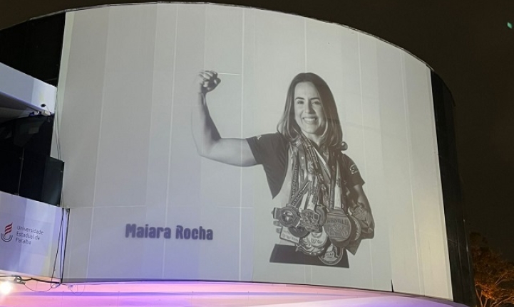 Atleta Mayara Rocha � destaque na exposi��o �An�nimos & Famosos�, do fot�grafo C�sar Di Ces�rio