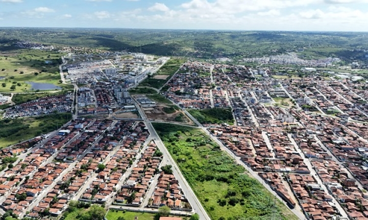 Obras da Avenida Pl�nio Lemos entram na reta final e j� ultrapassam 90% de execu��o em Campina Grande